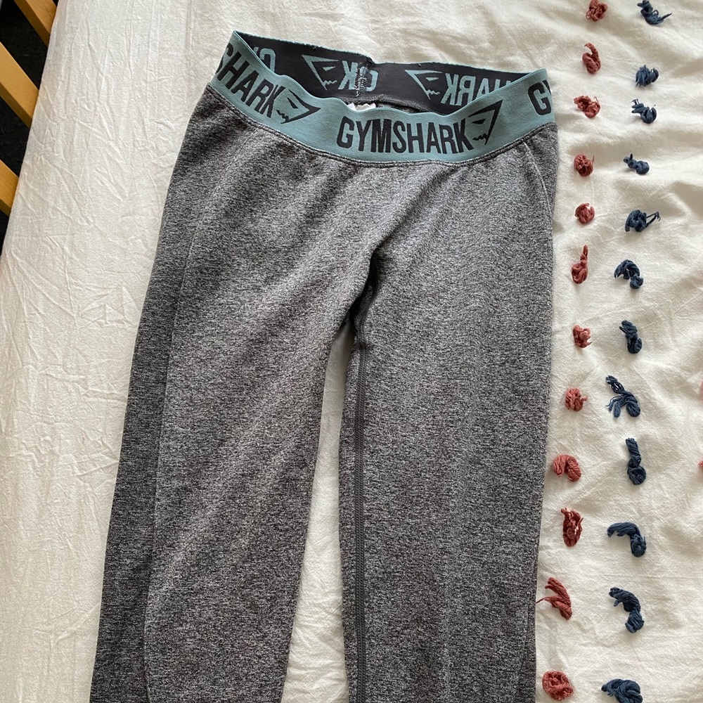 GYMSHARK grey leggings